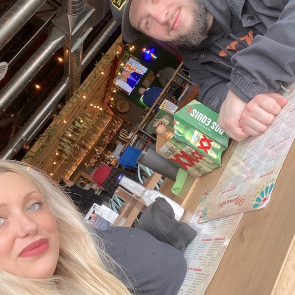 Meet your Posher, Shelby - Picture 1 of 1